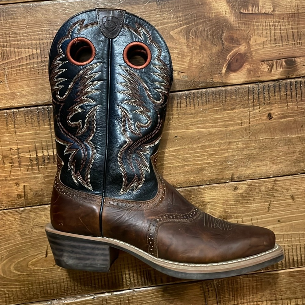 Ariat Heritage Roughstock Brown and Black Narrow Square Toe Cowboy Boots